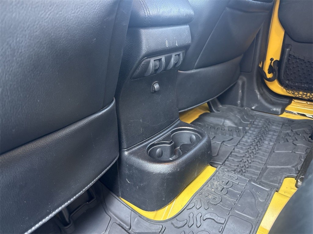 2015 Jeep Wrangler Unlimited Sahara Altitude