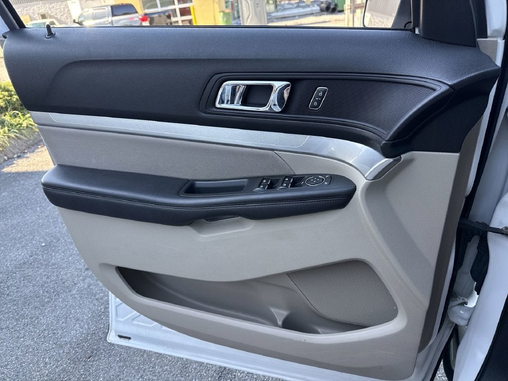 2018 Ford Explorer Base