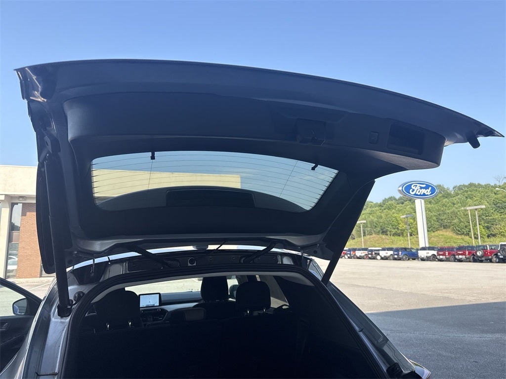 2022 Ford Escape SE Hybrid