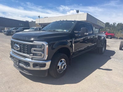 2023 Ford F-350SD Lariat DRW