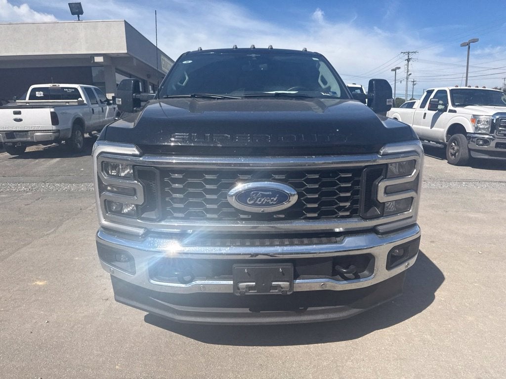 2023 Ford F-350SD Lariat DRW