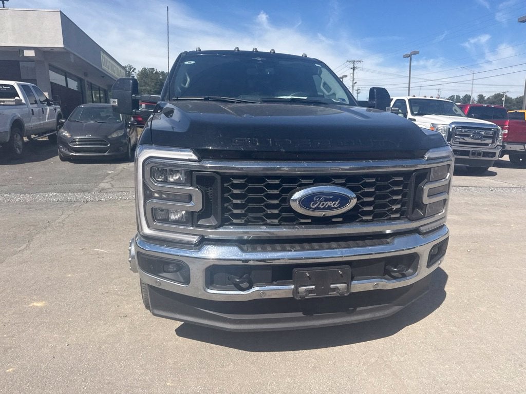 2023 Ford F-350SD Lariat DRW