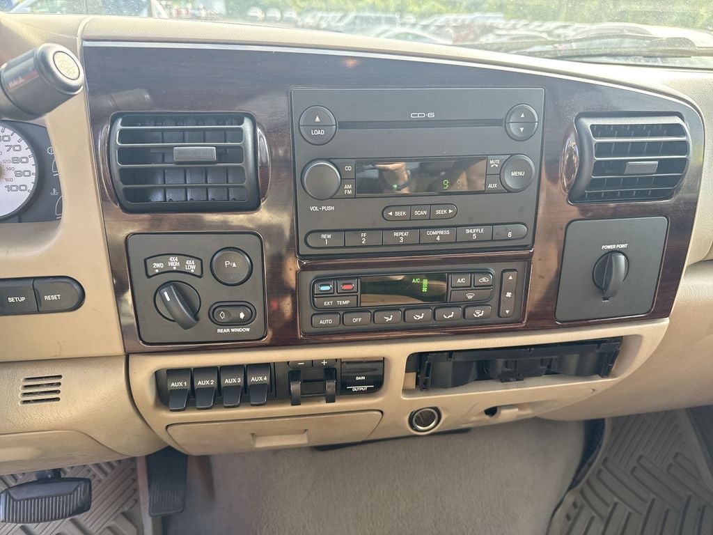 2006 Ford F-350SD King Ranch DRW