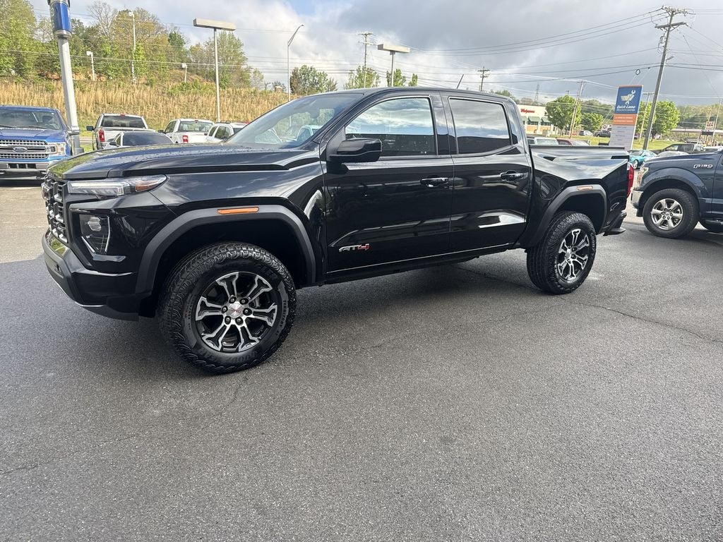 2024 GMC Canyon AT4