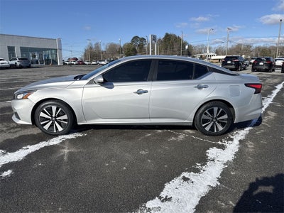 2021 Nissan Altima 2.5 SV
