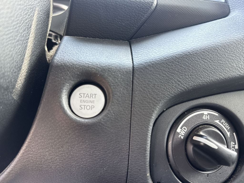 2022 Nissan Frontier S