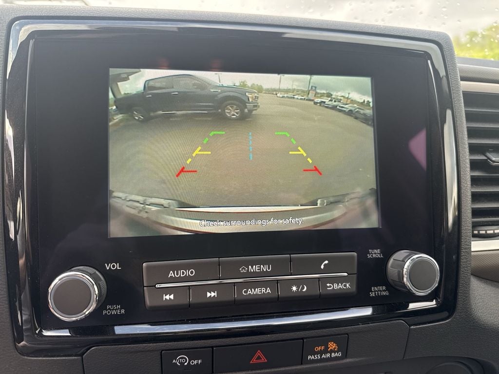 2023 Nissan Frontier SV