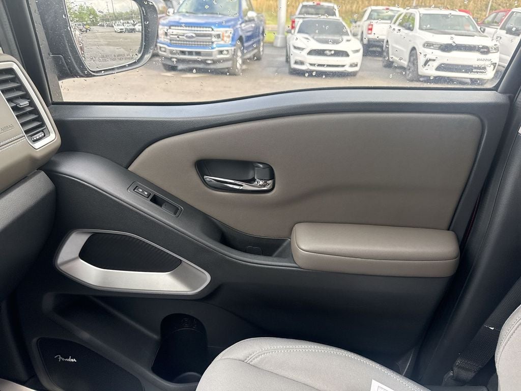 2023 Nissan Frontier SV