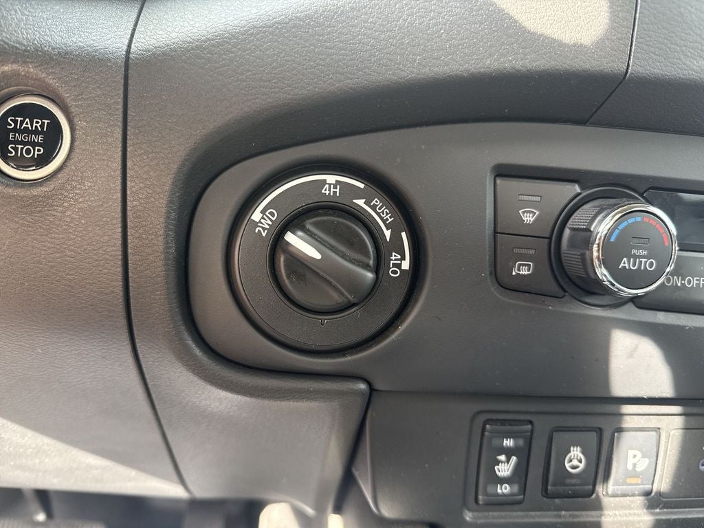 2023 Nissan Frontier SV