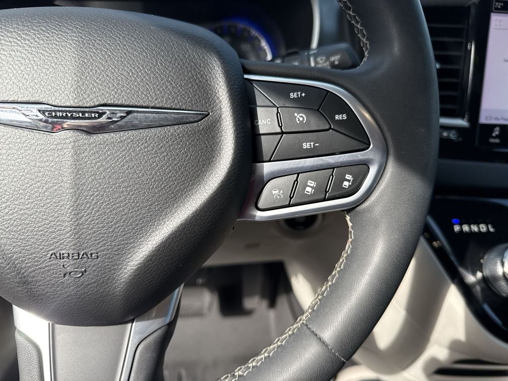 2022 Chrysler Pacifica Touring L