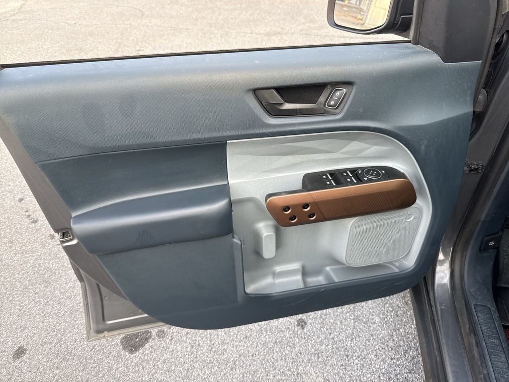 2023 Ford Maverick Lariat