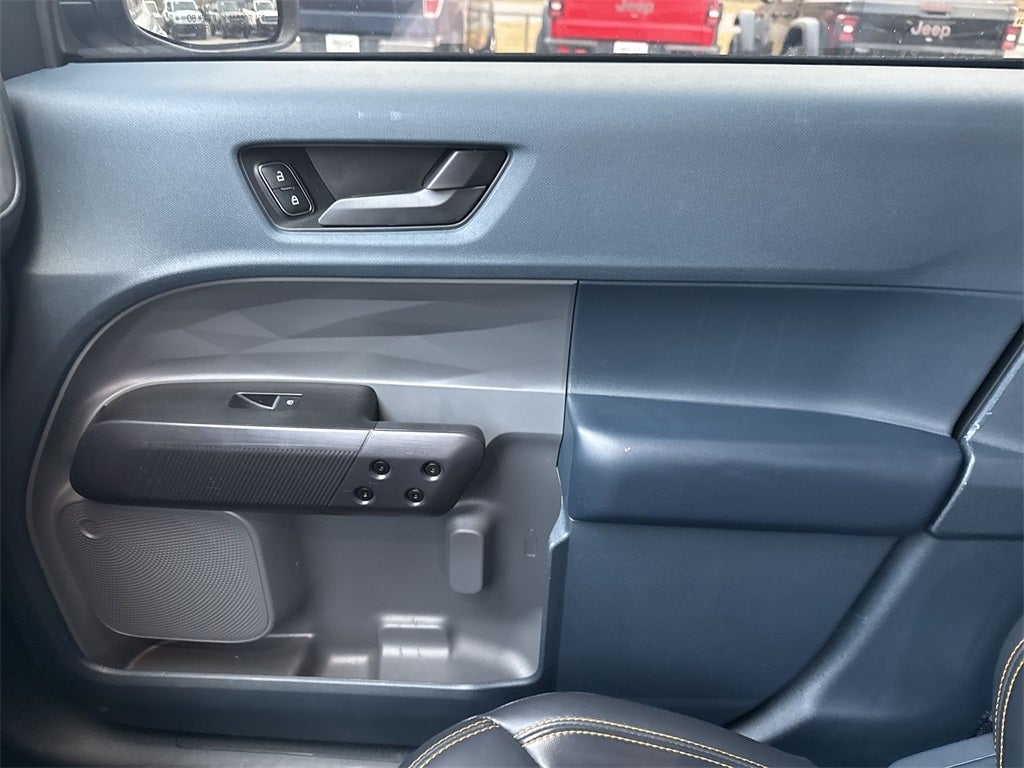 2023 Ford Maverick Lariat