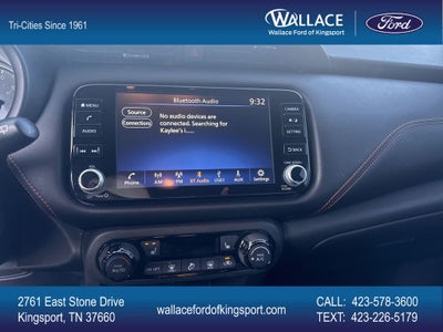 2021 Nissan Kicks SR