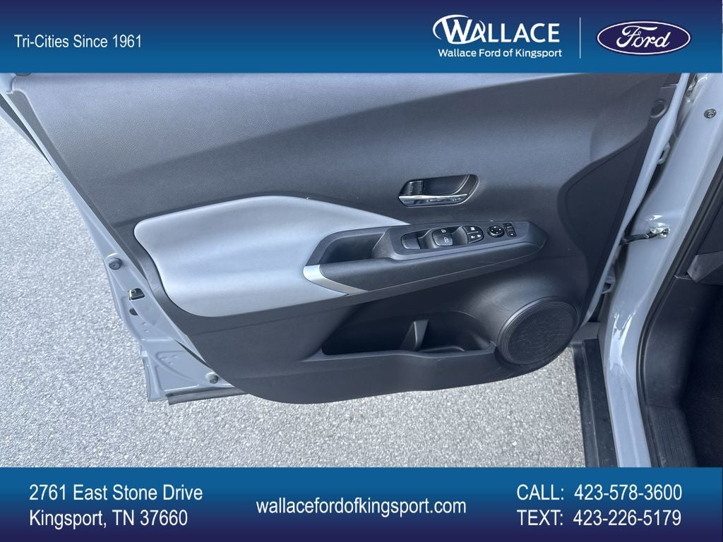 2021 Nissan Kicks SR