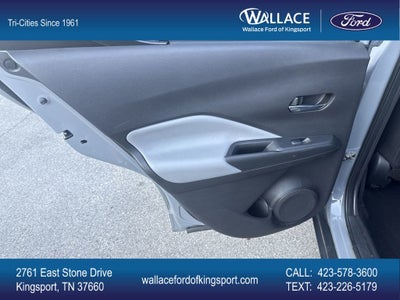 2021 Nissan Kicks SR