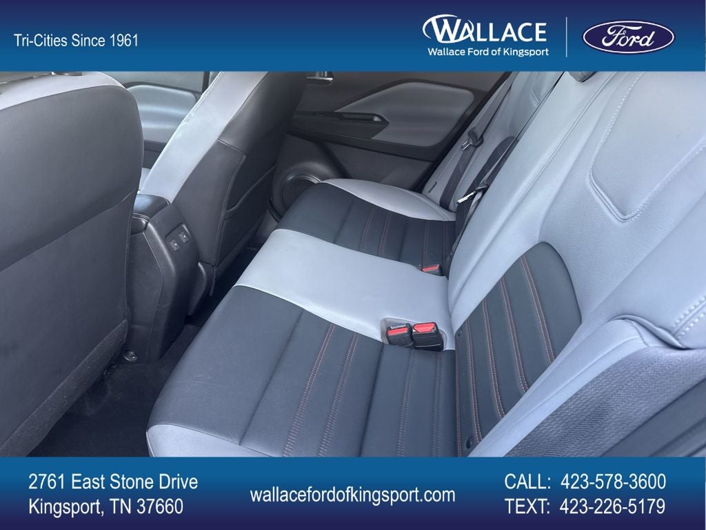 2021 Nissan Kicks SR