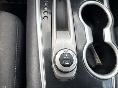 2020 Nissan Pathfinder SV