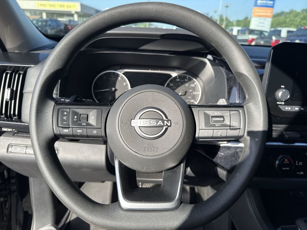 2022 Nissan Pathfinder S