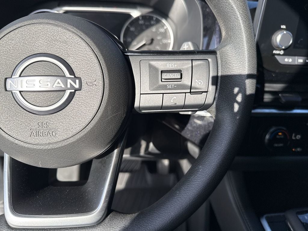 2022 Nissan Pathfinder S