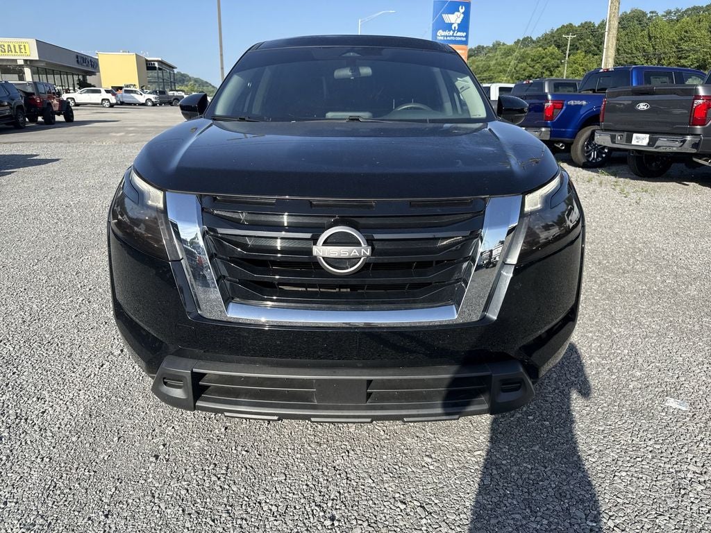 2022 Nissan Pathfinder S
