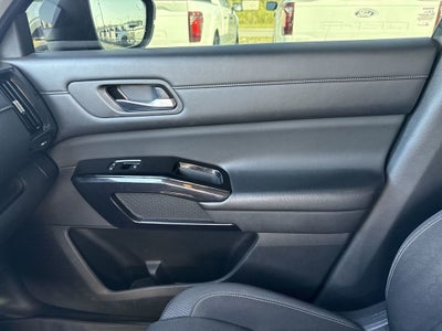 2022 Nissan Pathfinder S