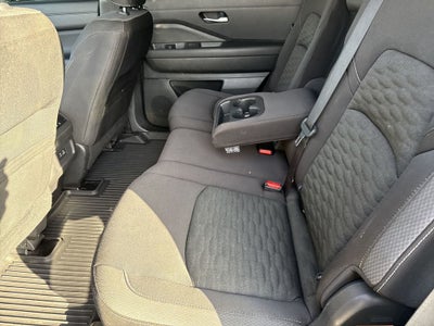 2022 Nissan Pathfinder S