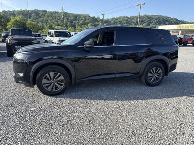 2022 Nissan Pathfinder S