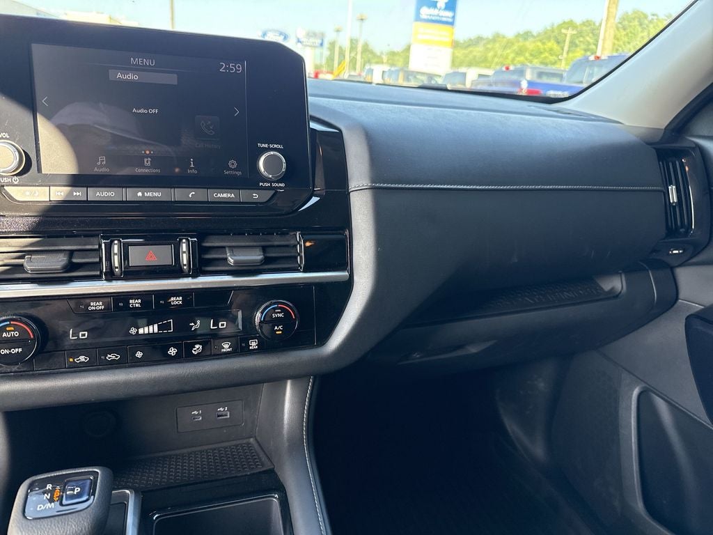2022 Nissan Pathfinder S