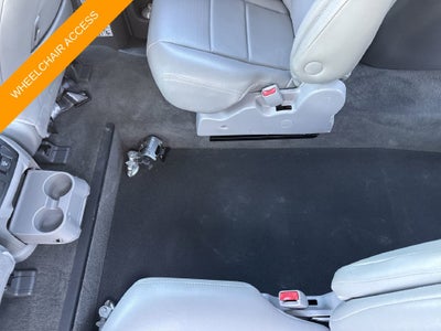 2017 Toyota Sienna XLE Premium 8 Passenger