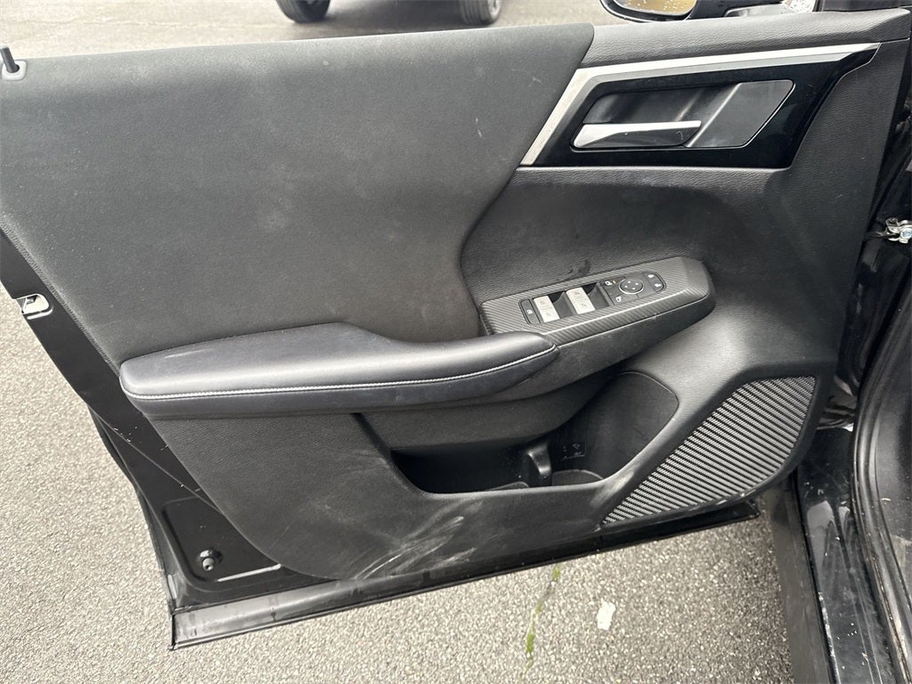 2023 Mitsubishi Outlander ES