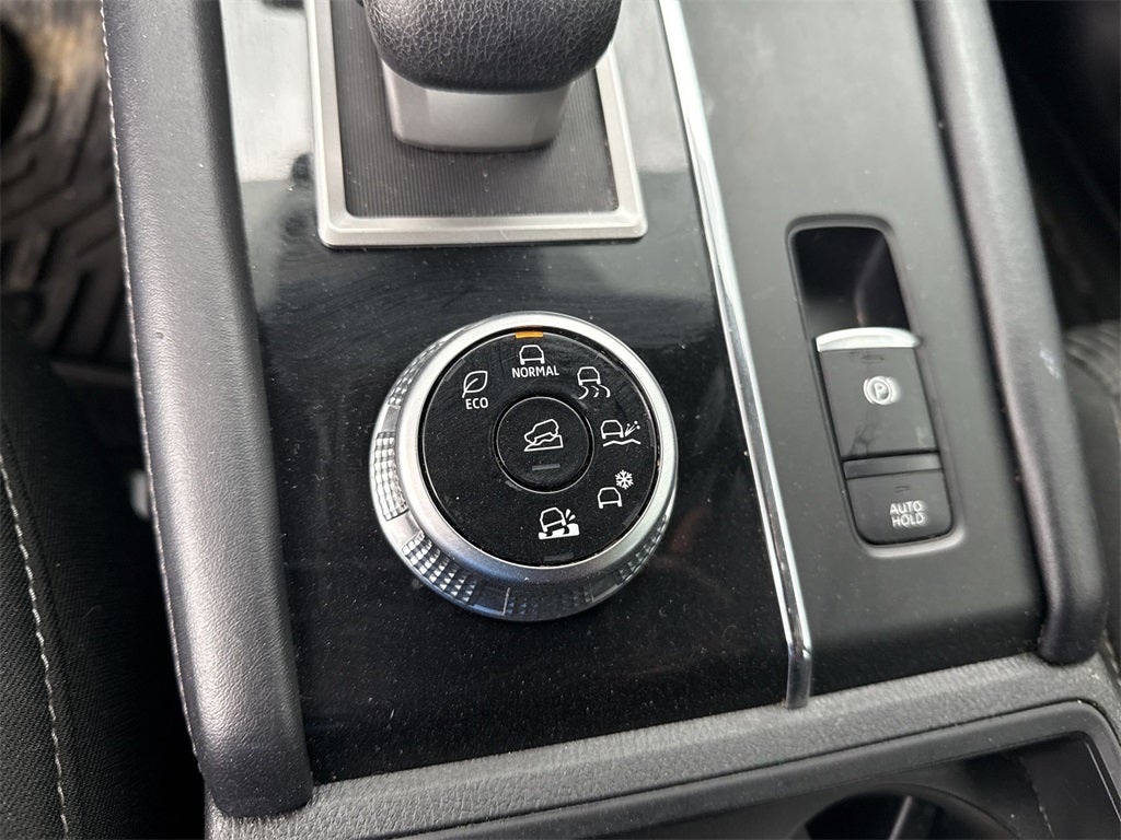 2023 Mitsubishi Outlander ES