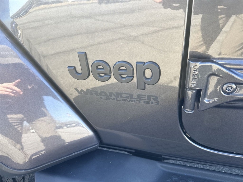 2021 Jeep Wrangler Unlimited Sahara Altitude