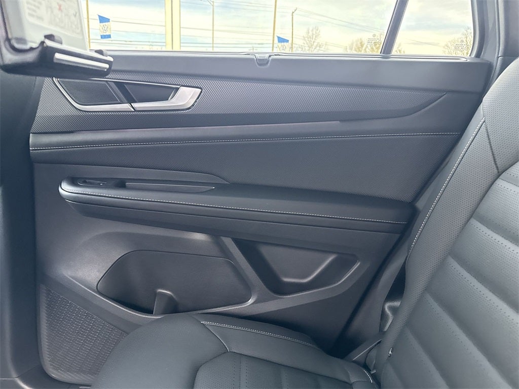 2026 Volkswagen Atlas Cross Sport 2.0T SEL R-Line Black