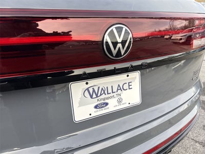 2026 Volkswagen Atlas Cross Sport 2.0T SEL R-Line Black