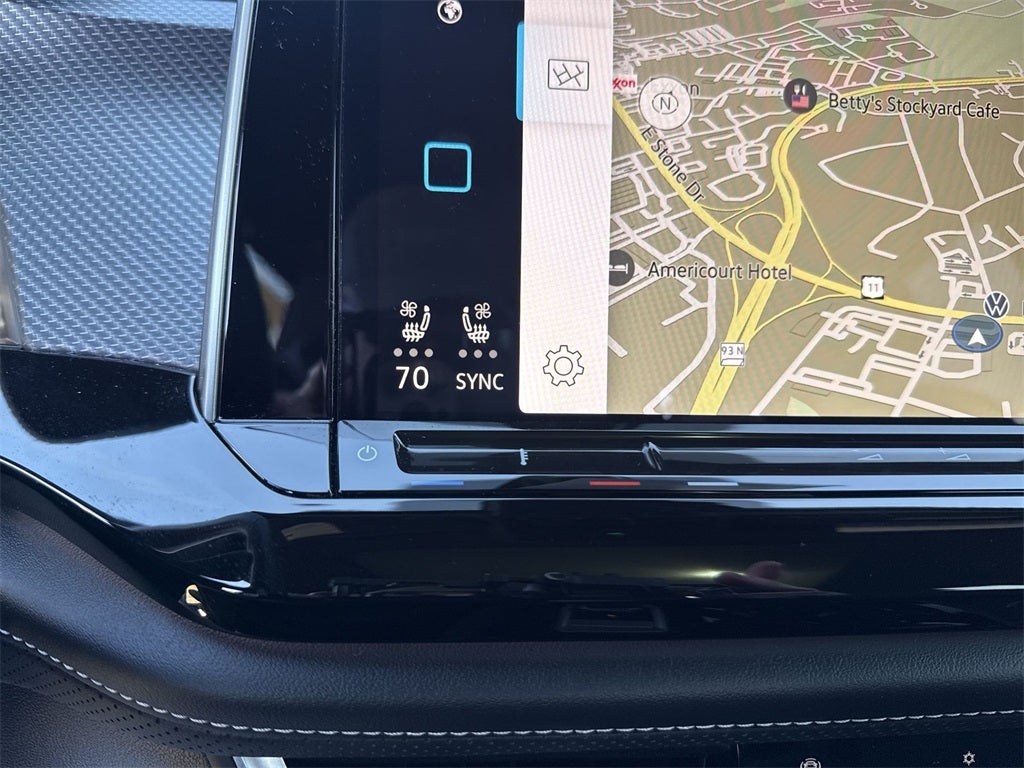 2025 Volkswagen Atlas Cross Sport 2.0T SEL R-Line Black