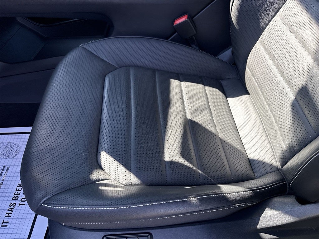 2025 Volkswagen Atlas Cross Sport 2.0T SEL R-Line Black