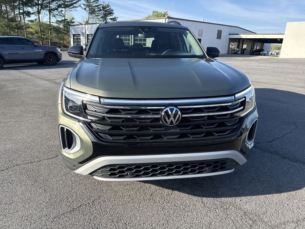 2025 Volkswagen Atlas 2.0T Peak Edition
