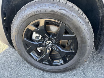 2025 Volkswagen Atlas 2.0T Peak Edition