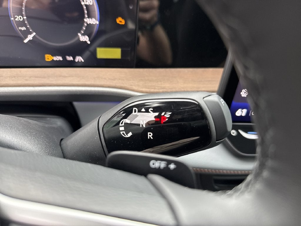 2027 Volkswagen Atlas SEL Premium R-Line