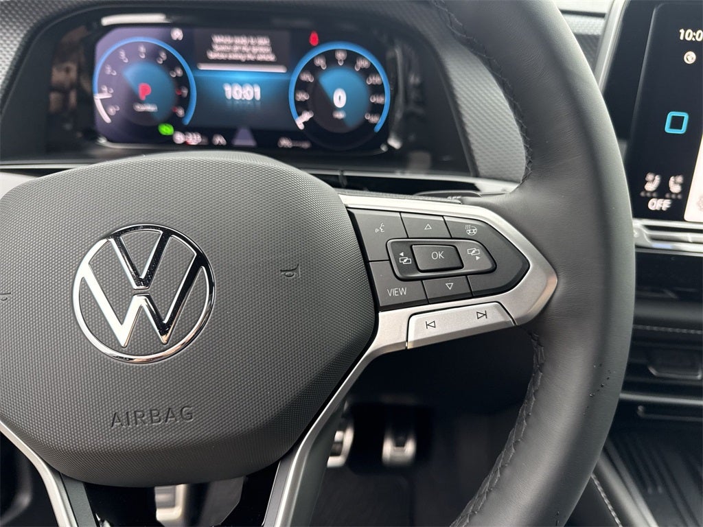 2026 Volkswagen Atlas Cross Sport 2.0T SEL Premium R-Line