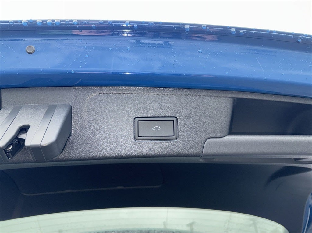 2025 Volkswagen Atlas Cross Sport 2.0T SEL Premium R-Line