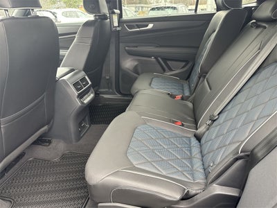 2024 Volkswagen Atlas Cross Sport 2.0T SEL Premium R-Line