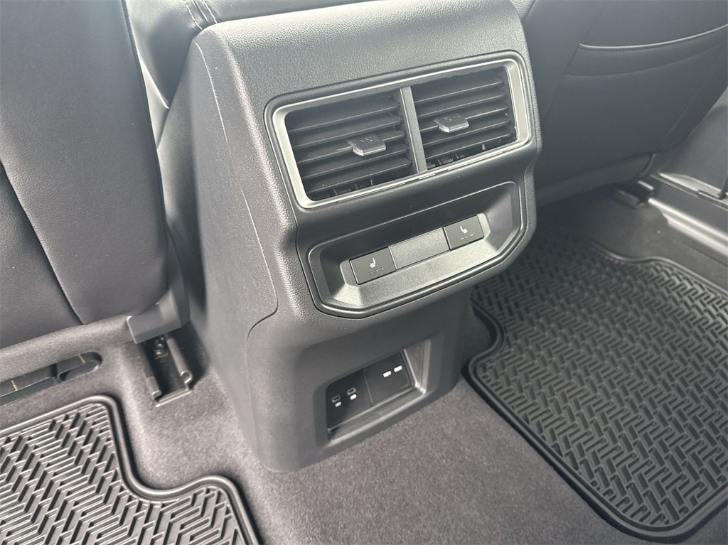 2024 Volkswagen Atlas Cross Sport 2.0T SEL Premium R-Line