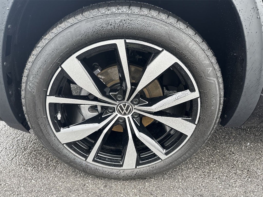 2024 Volkswagen Atlas Cross Sport 2.0T SEL Premium R-Line