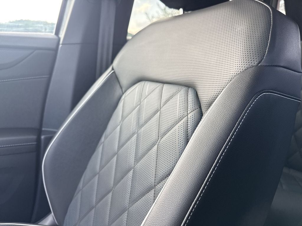 2024 Volkswagen Atlas Cross Sport 2.0T SEL Premium R-Line
