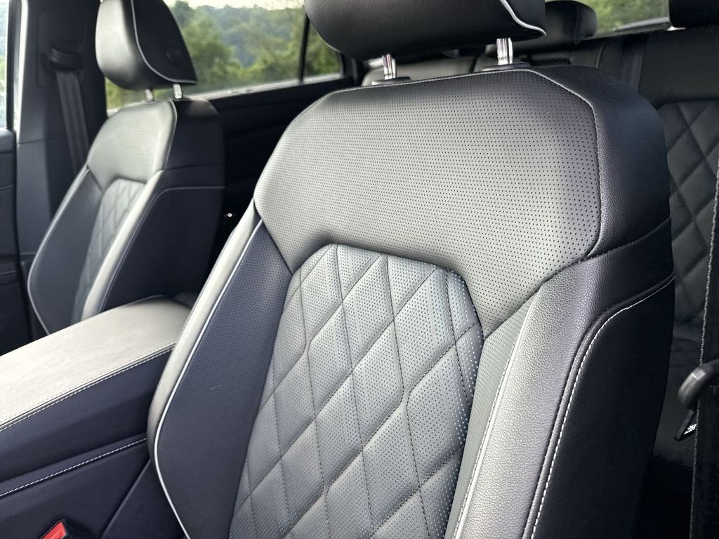 2024 Volkswagen Atlas Cross Sport 2.0T SEL Premium R-Line