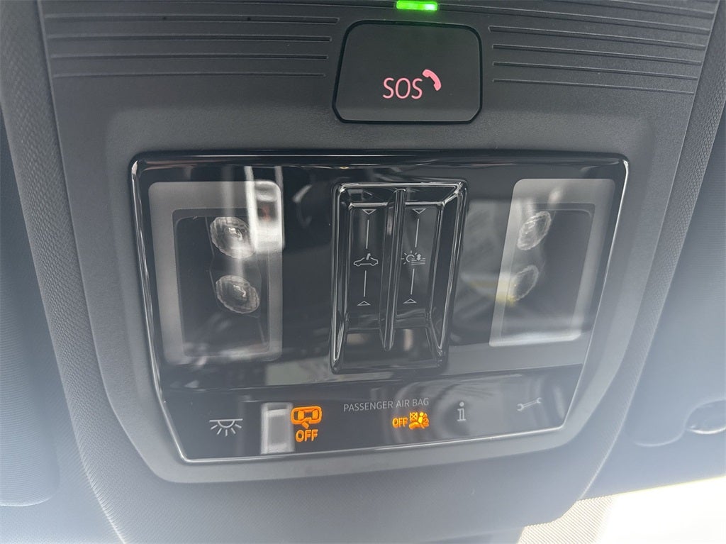 2025 Volkswagen Atlas Cross Sport 2.0T SEL Premium R-Line