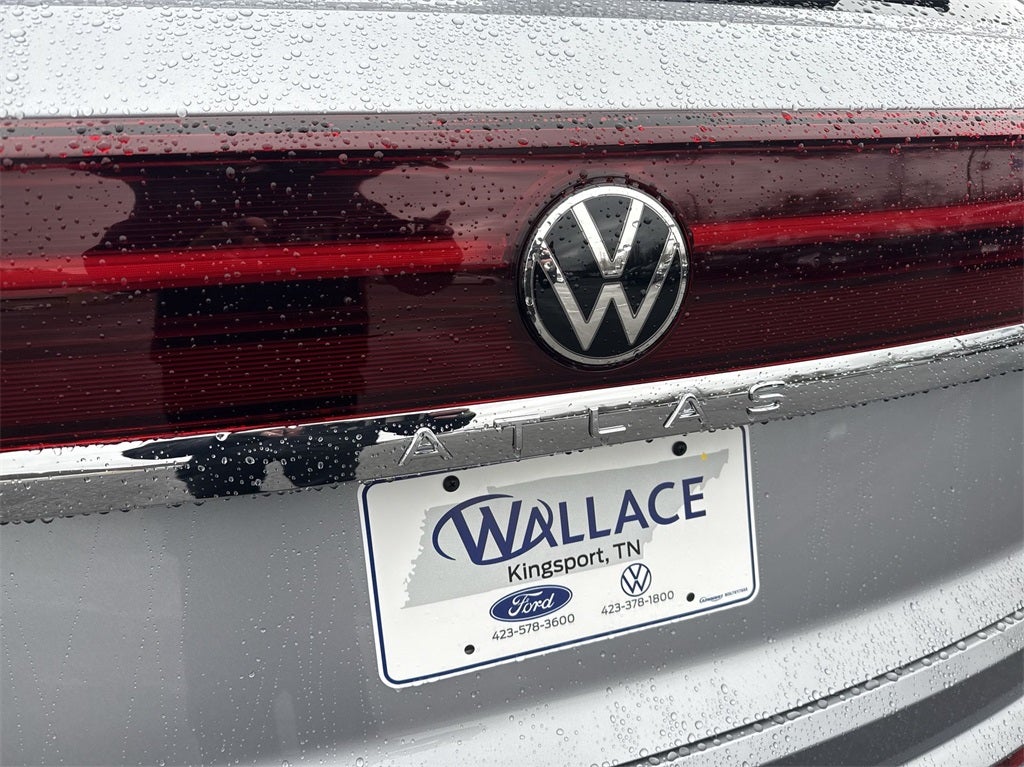 2025 Volkswagen Atlas Cross Sport 2.0T SEL Premium R-Line
