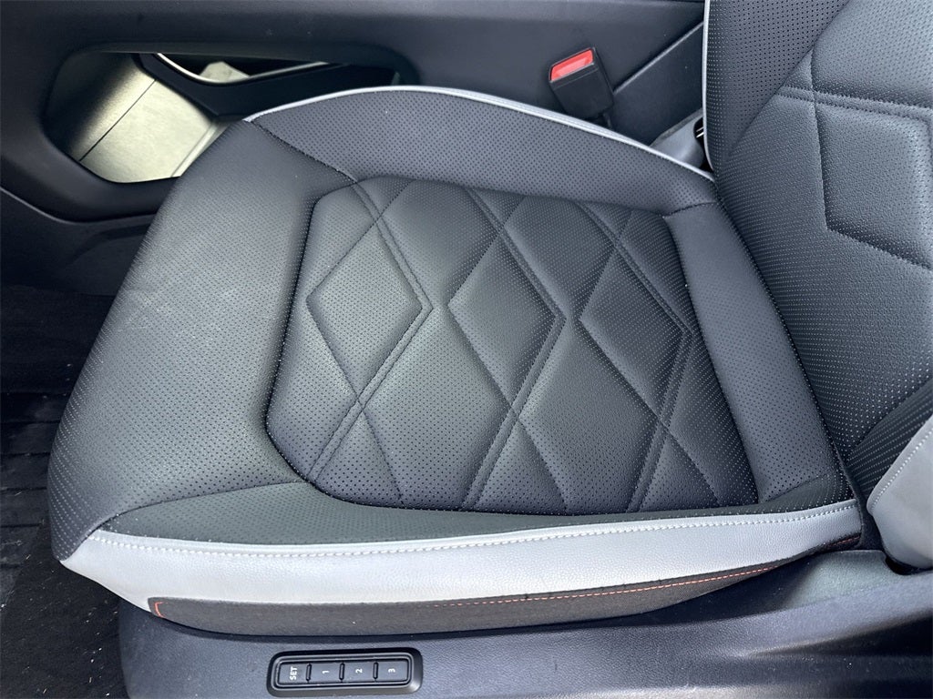 2024 Volkswagen Atlas 2.0T Peak Edition SEL