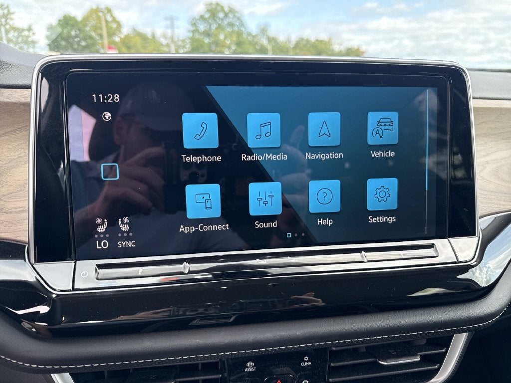 2026 Volkswagen Atlas SE w/Technology